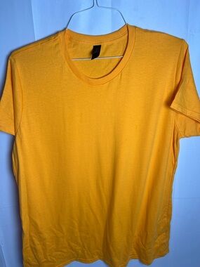 Gildan Men's Bright Yellow Short Sleeve Crewneck Tee